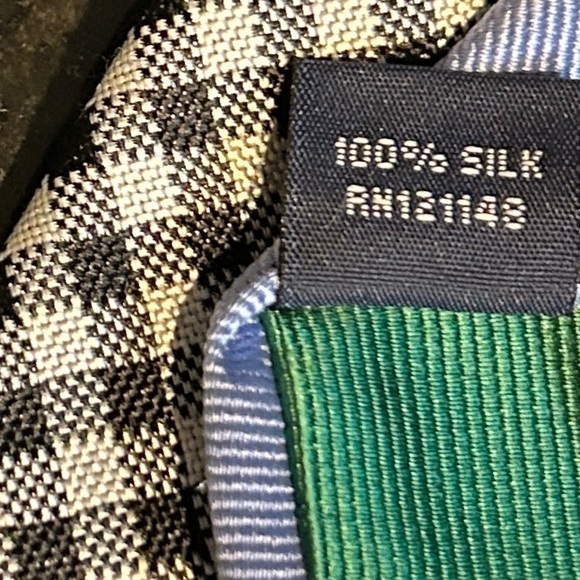 TOMMY HILFIGER Silk Tie • Black & White Plaid Blade • Blue Tail - Picture 7 of 8